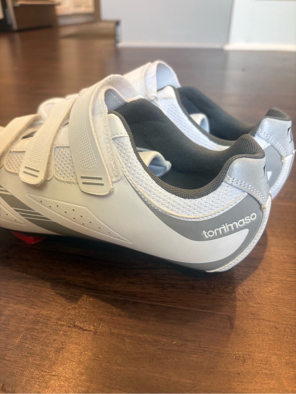 Tommaso White and Gray Cycling Shoes